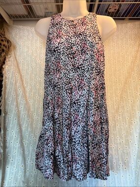 Bella Luxx Leopard Print Shift Dress in Pink, Black & Orange